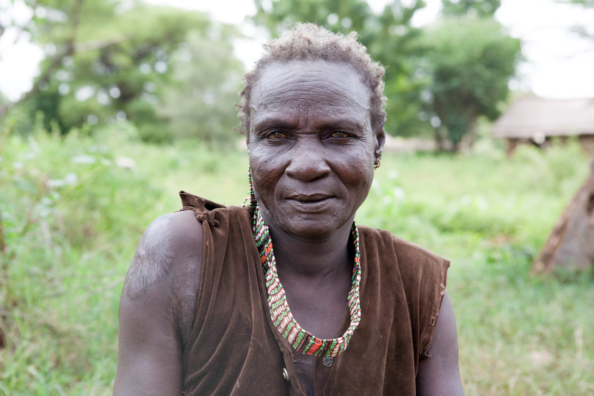 Язык племени тумба юмба. Племя топоса (Южный Судан). Племя топоса. Африканские племена с большой грудью.