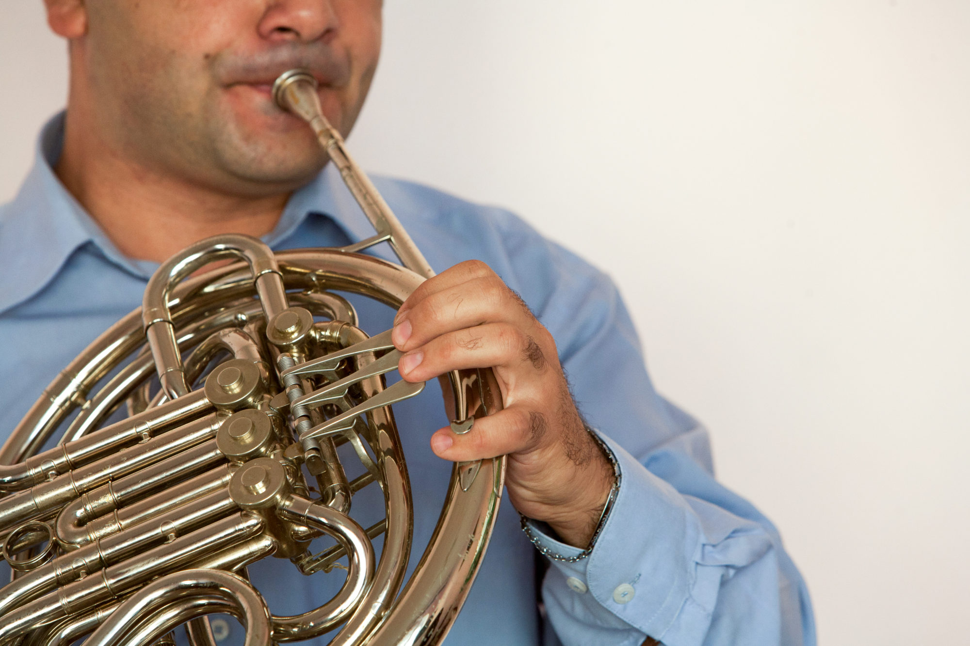 how-to-play-the-french-horn-youtube