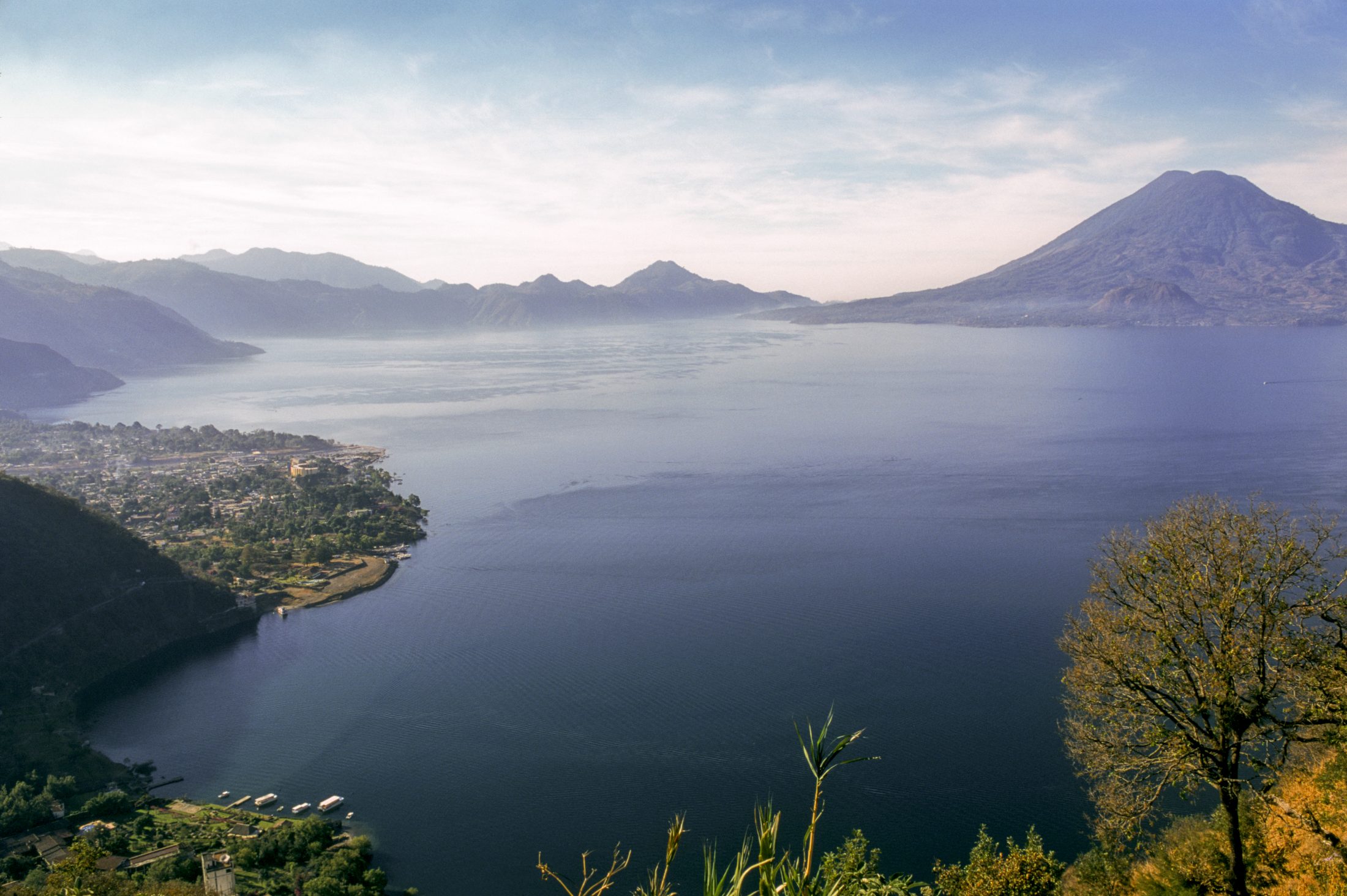 Guatemala Lake - IMB